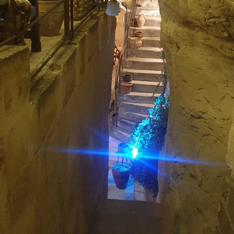格雷梅Emily Cave House住宿加早餐旅馆 外观 照片