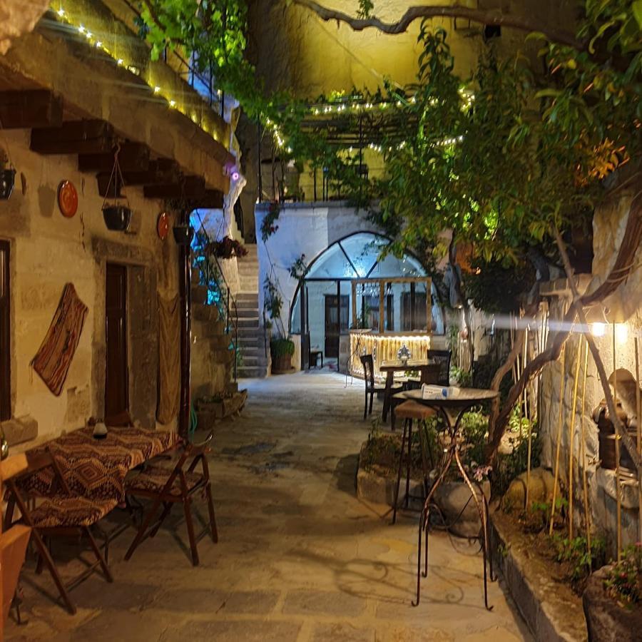 格雷梅Emily Cave House住宿加早餐旅馆 外观 照片