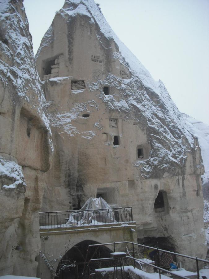 格雷梅Emily Cave House住宿加早餐旅馆 外观 照片
